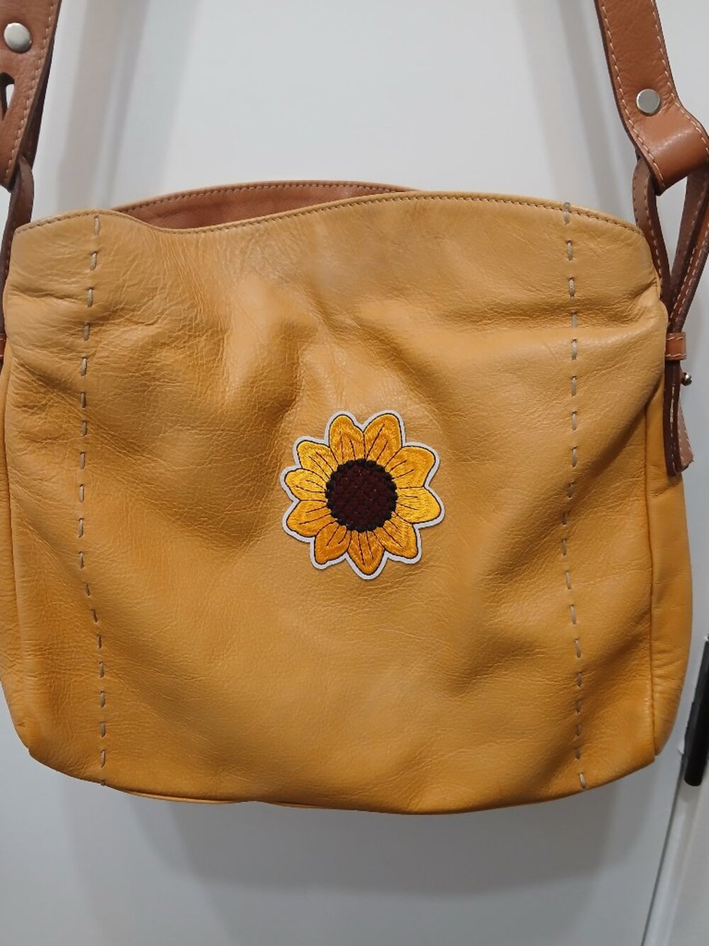 Cuoieria Fiorentina Sleek Shoulder Bag